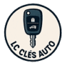 Logo rond pour LC Clés Auto montrant une clé de voiture électronique stylisée avec boutons de verrouillage et de coffre, sur fond crème et bordure foncée.